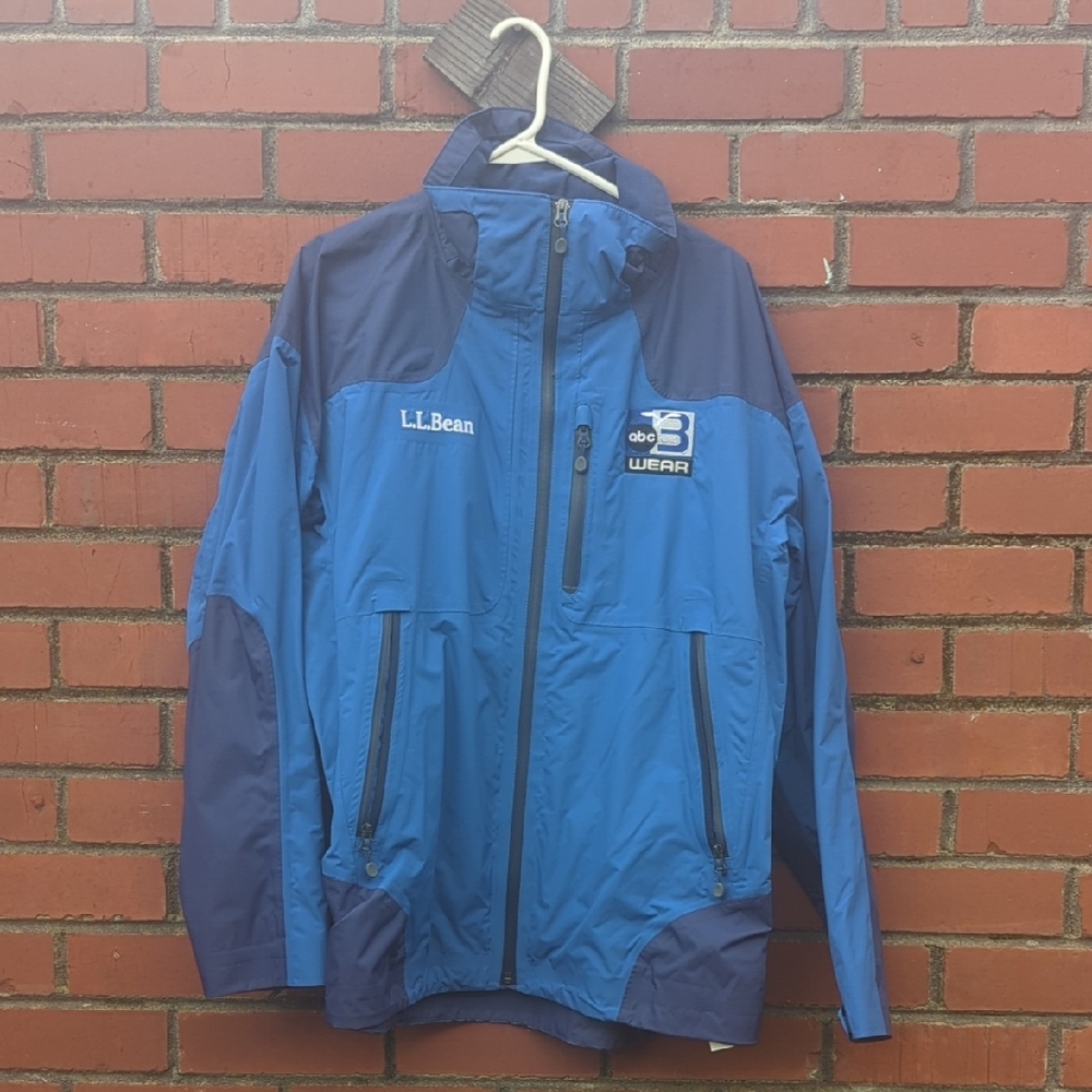 L.L.Bean News Raincoat